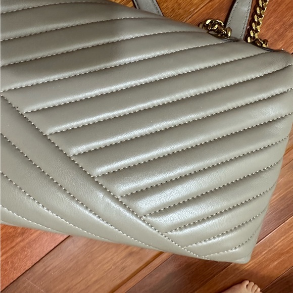Tory Burch Kira Chevron - Picture 4 of 10
